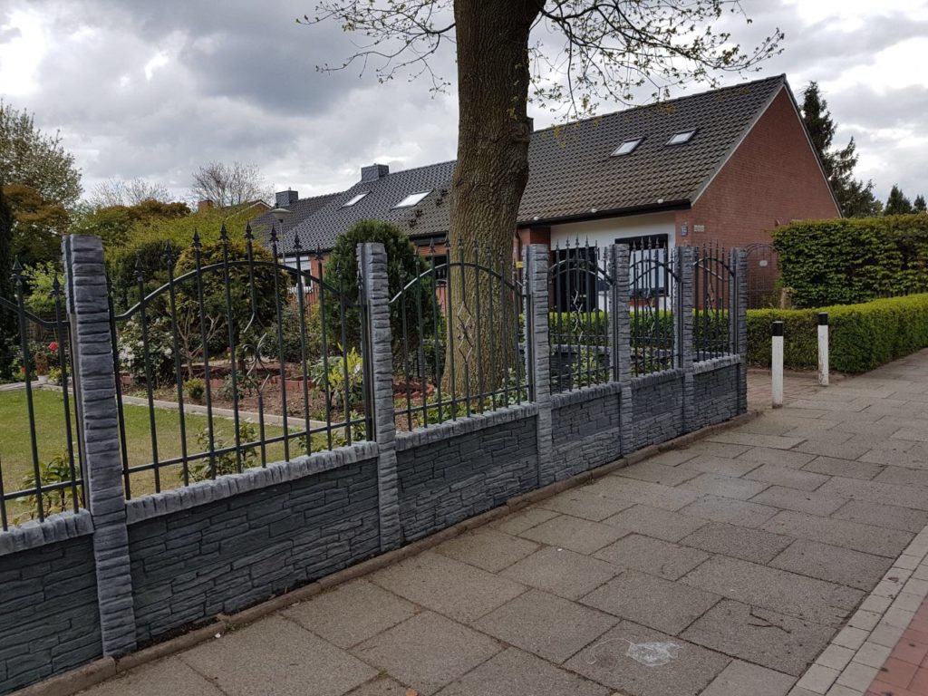 03_Betonzaun_mit_Metall