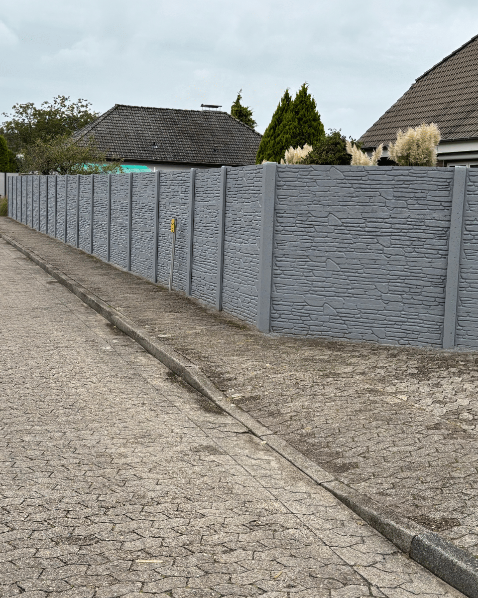 Betonzäune - doppelseitig Grundstücksabgrenzung - Brando GmbH